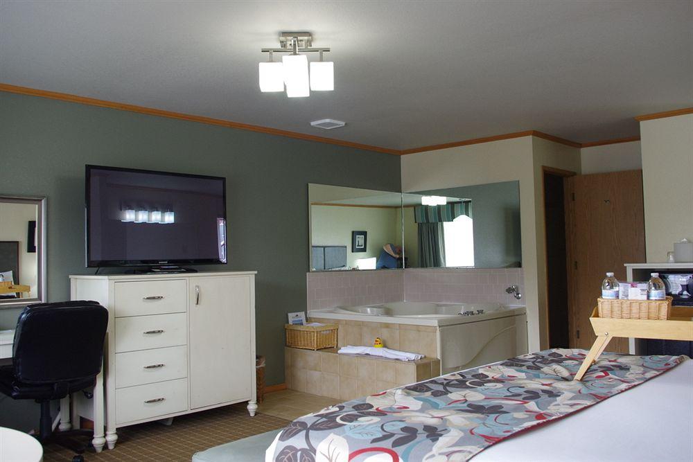 River House Inn, A Baymont By Wyndham Florence Esterno foto