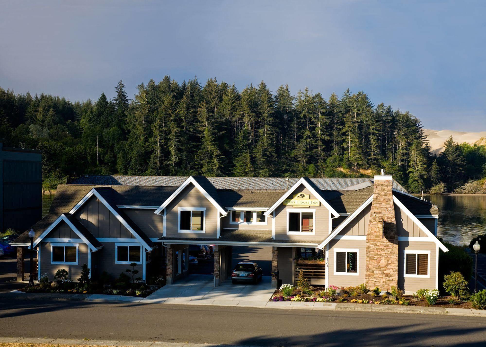 River House Inn, A Baymont By Wyndham Florence Esterno foto